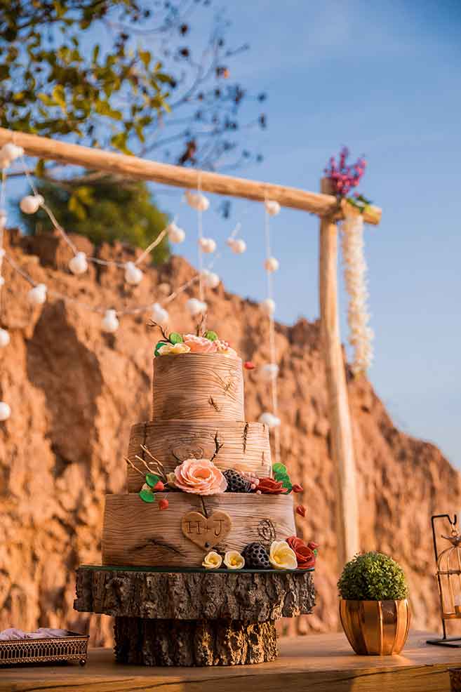 Top Beach Wedding Cake Ideas