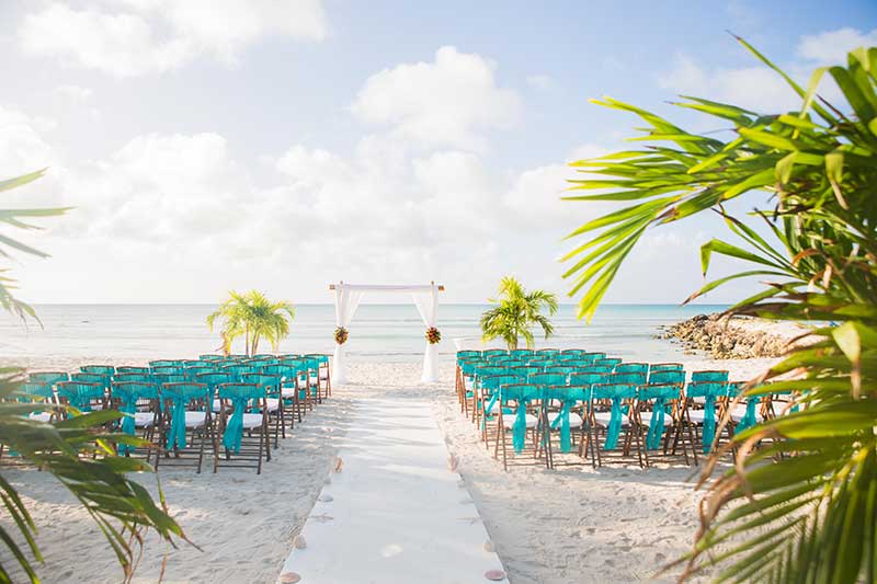 Benefits of Hiring a Wedding Planner for Your Beach Wedding